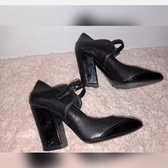 Chanel Vintage Mary Jane Pumps - Picture 7 of 8